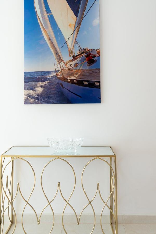 Esmeralda. Lovely And New Apartment Right By The Ocean! Callao Salvaje Eksteriør billede
