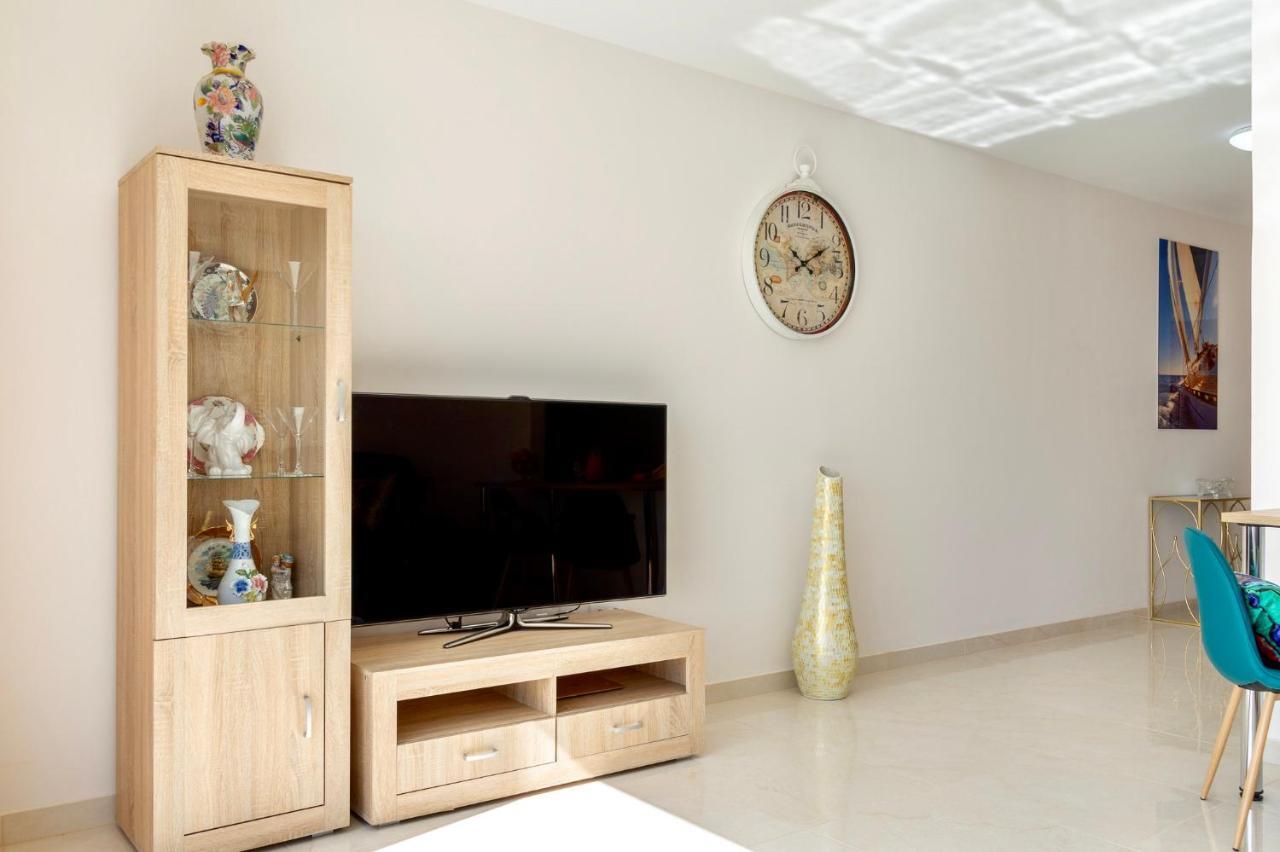 Esmeralda. Lovely And New Apartment Right By The Ocean! Callao Salvaje Eksteriør billede